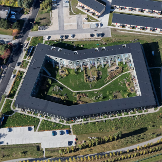 Reference: Lange Eng, Dorte Mandrup